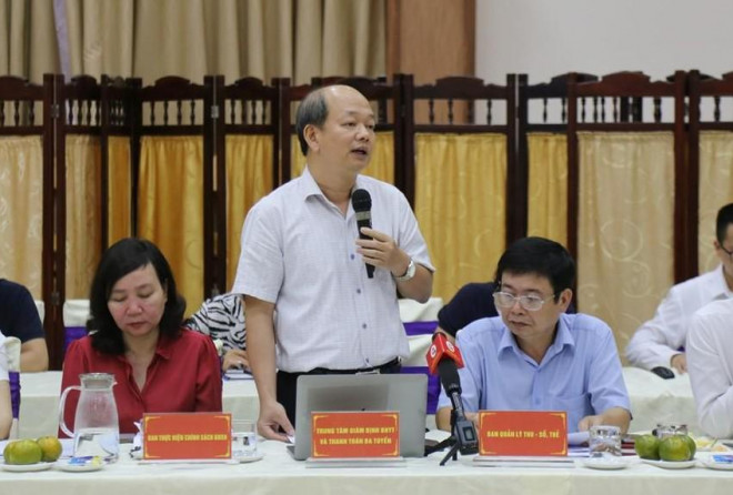 Ông Nguyễn Tất Thao thông tin về công tác giám định BHYT. Ảnh: V.LONG
