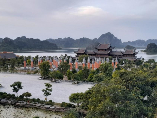 Du lịch - Chùa Tam Chúc - Kỳ quan niềm đất Phật