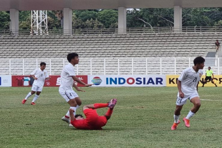 Video bóng đá U19 Lào - U19 Singapore: Mãn nhãn 4 bàn, ẵm vé bán kết (U19 Đông Nam Á)