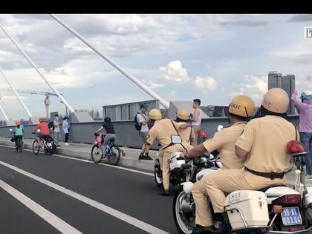 Thế giới xe - Từ vụ xử phạt người đỗ xe trên cầu Thủ Thiêm 2, người đi xe máy cần biết điều này