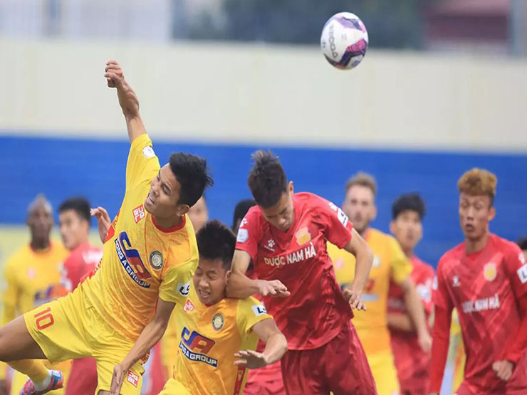 Video bóng đá Thanh Hóa - Nam Định: Sự cố dàn đèn, căng thẳng đến cuối (Vòng 6 V-League)