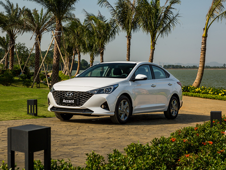 Giá xe Hyundai Accent niêm yết và lăn bánh tháng 7/2022