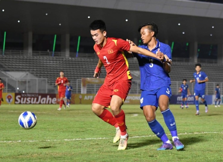 U19 Việt Nam và U19 Thái Lan cầm chân nhau và dắt tay vào bán kết