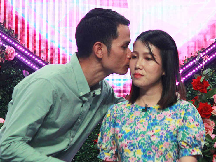 Đời sống Showbiz - "Em gái Mai Phương Thuý” tham gia “Bạn muốn hẹn hò” khiến MC Quyền Linh ngã ngửa