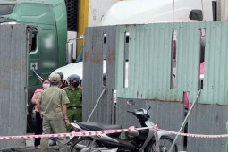 Pháp luật - Tài xế container tử vong bất thường trong bãi đỗ xe