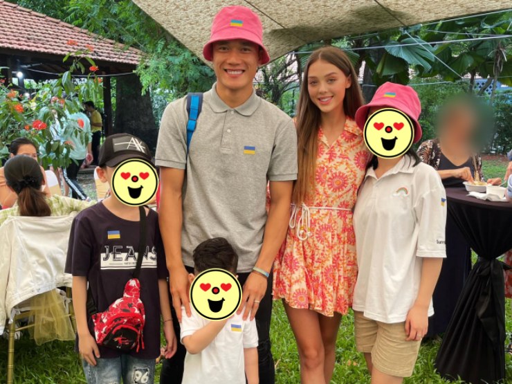 Đời sống Showbiz - Bùi Tiến Dũng và vợ Tây mới cưới 2 tháng, fan đã sốt ruột giục lên chức "bỉm sữa"