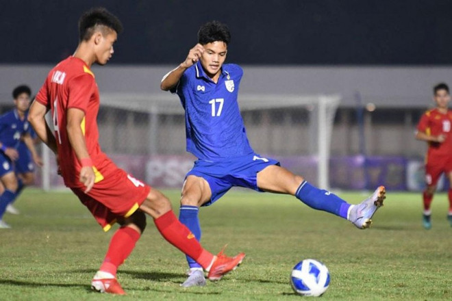 Trận U-19 Việt Nam - U-19 Thái Lan thật căng thẳng và kịch tính với kết quả 1-1. Ảnh: AFF