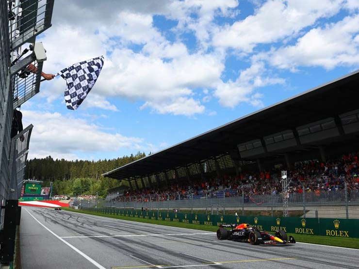 Đua xe F1, phân hạng Sprint – Austrian GP: Red Bull không có đối thủ, tâm điểm Hamilton – Schumacher