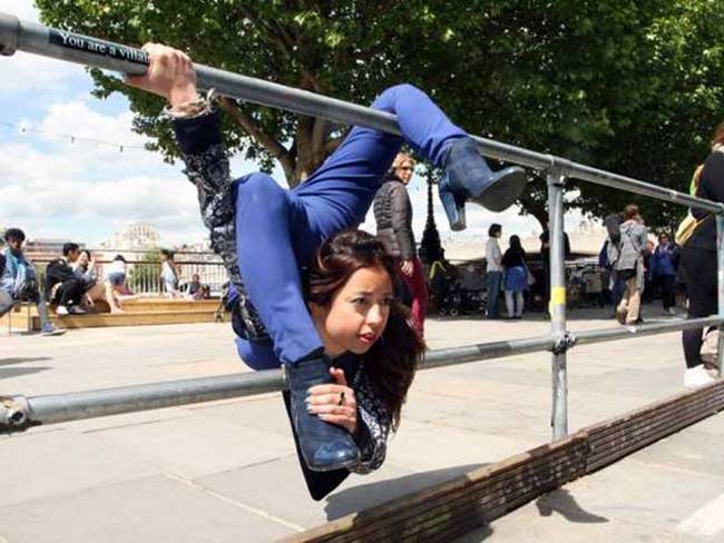 Tập luyện chút cho đỡ mỏi chân thôi mà.

