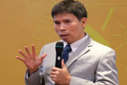 Kinh doanh - Nhà đầu tư sắp nhận "quà khủng", cổ phiếu của đại gia Nam Định vẫn đỏ sàn