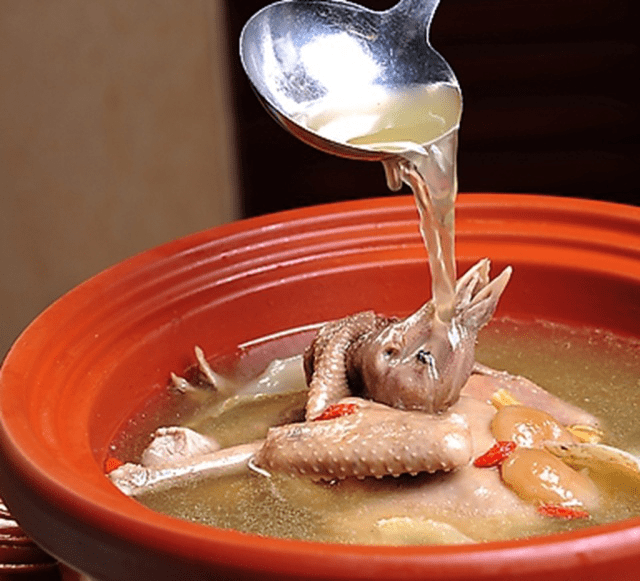 Bí quyết nấu súp chim bồ câu cực bổ dưỡng, thơm ngon mà không hề tanh - 3