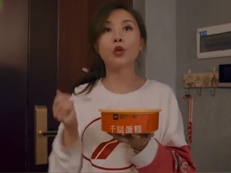 Clip hài hước - Anh thợ sửa điều hòa bá đạo và cô chủ nhà khó đỡ