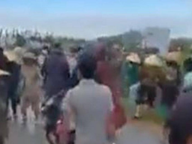 Pháp luật - Bảo vệ “đóng” đường qua khu công nghiệp, chiến sĩ CSCĐ bị đánh đập dã man