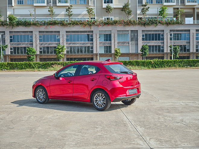 Giá xe Mazda2 lăn bánh tháng 7/2022, ưu đãi tương đương 50% LPTB - 6