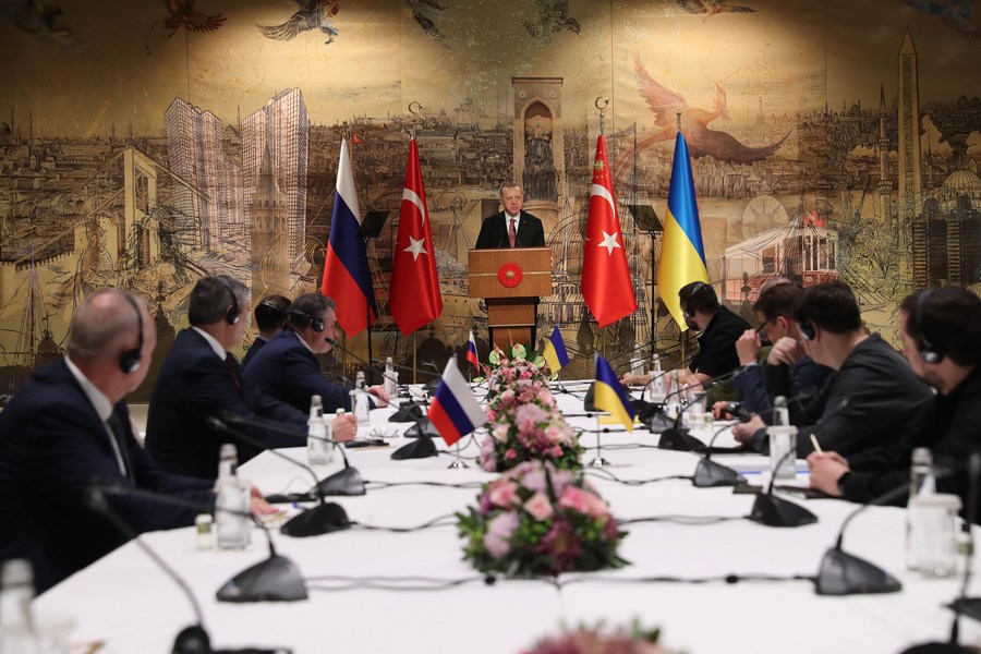 Nga và Ukraine từng tham gia đàm phán hòa bình ở Thổ Nhĩ Kỳ vào ngày 29.3.2022.