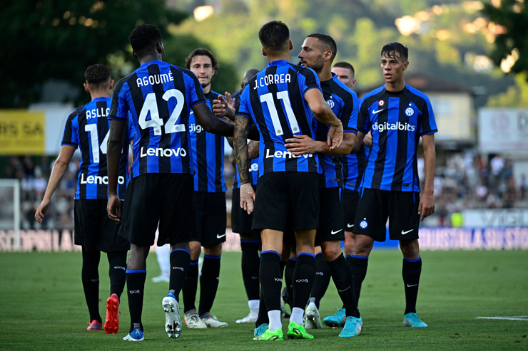 Inter Milan có chiến thắng dễ dàng