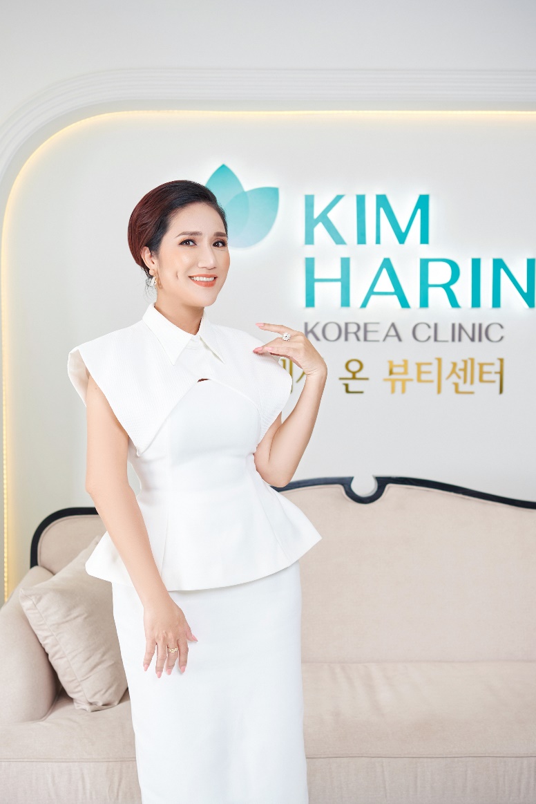 Nghệ sĩ Cát Tường tự tin với vẻ đẹp hoàn mỹ không góc chết sau khi thực hiện công nghệ trẻ hóa tại VTM Kim Harin