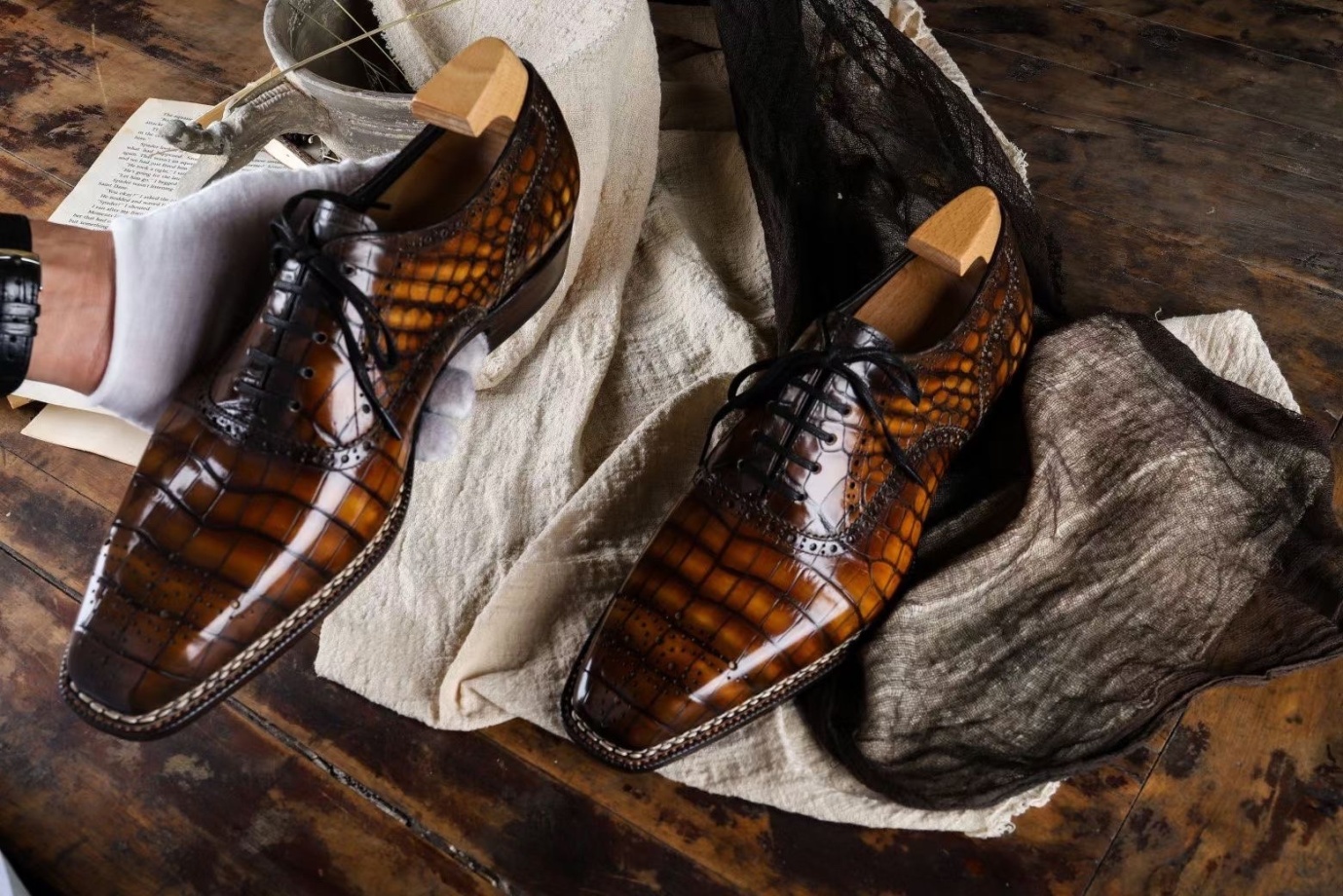 Giầy da cá sấu  handmade  – Lựa chọn hoàn hảo cho người đàn ông hiện đại - 1