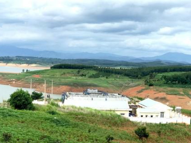 Tin tức trong ngày - Cận cảnh nhà máy nước 116 tỷ đồng làm xong rồi "đắp chiếu"