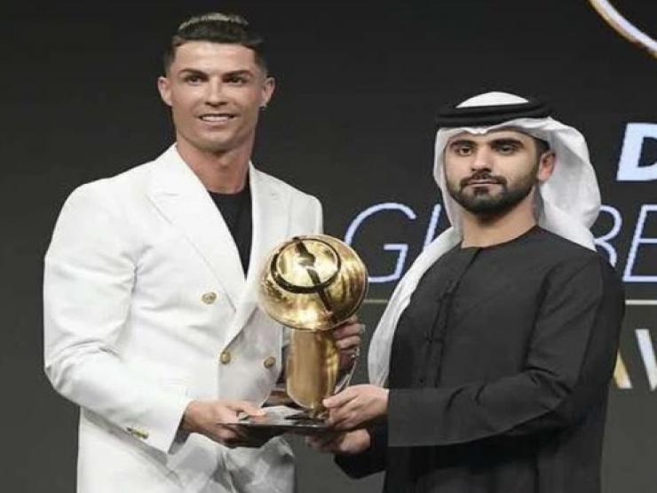 Bóng đá - Đại gia châu Á "trải thảm đỏ" mời Ronaldo, hưởng lương sốc 105 triệu bảng/năm