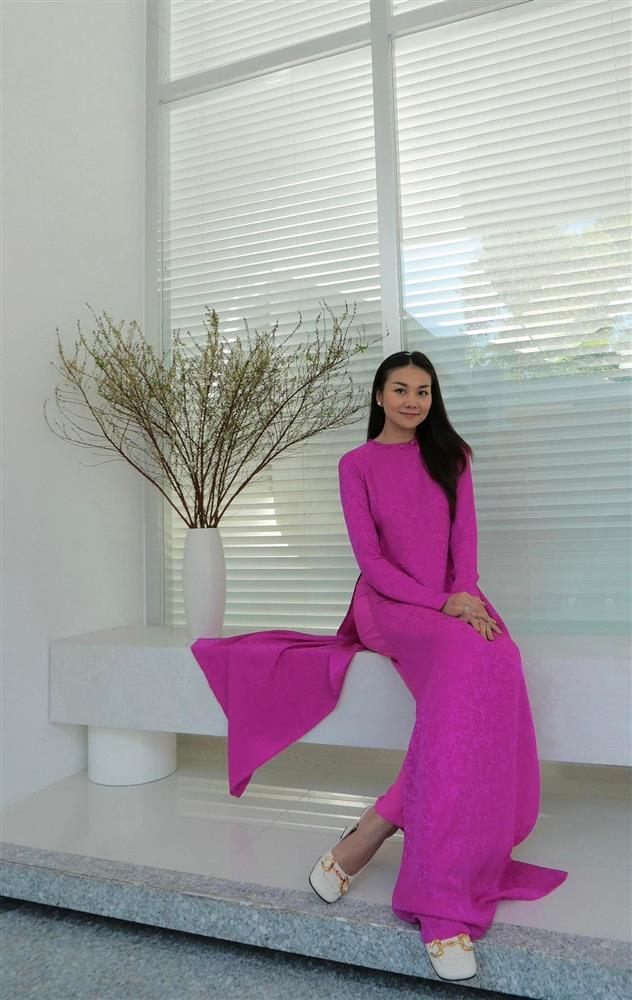 Nữ siêu mẫu cũng thường xuyên check-in tại
không gian sống mới.