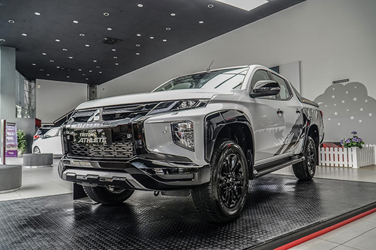 Mitsubishi Triton có mặt trong top 10 xe bán chạy tháng 6/2022 - 1