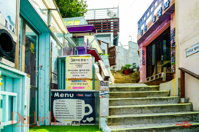 Quán xá nhỏ xinh với lối trang trí bắt mắt, hấp dẫn du khách ghé qua