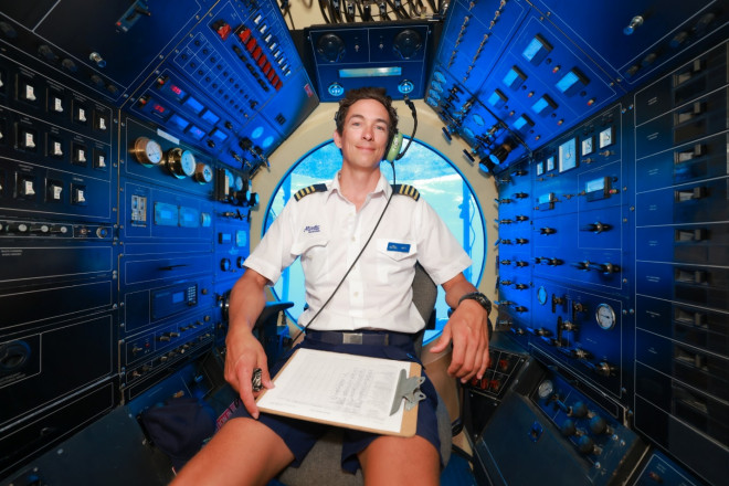 Thuyền trưởng tàu Atlantis XIV