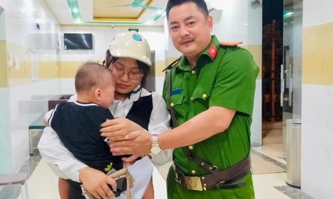 Cháu Dương đã được lực lượng Cảnh sát 113 cứu giúp khi đang gặp nạn (Ảnh: Công an Tuyên Quang)