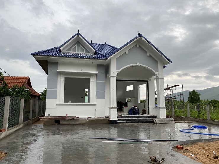 Theo Y Tiết, chi phí xây dựng và mua sắm nội thất cho căn nhà mất khoảng 1 tỷ đồng.
