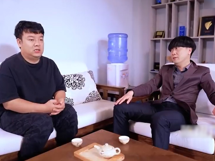 Clip hài hước - Nghe lời khuyên của sếp chỉ sau một ngày công ty bỗng "vắng vẻ"