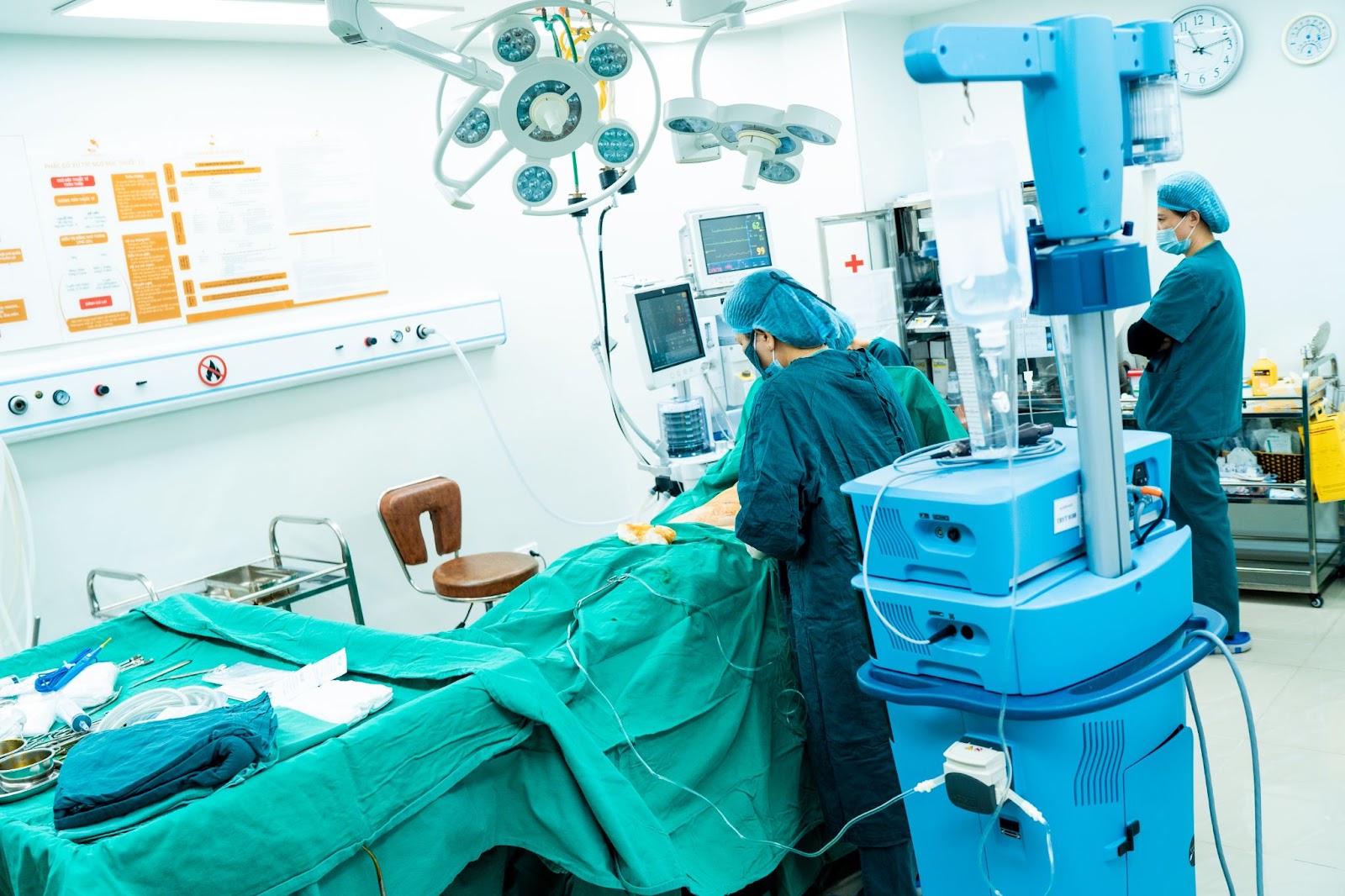 Đội ngũ bác sĩ tại Thu Cúc được đào tạo bài bản, làm chủ các công nghệ hiện đại, tối tân