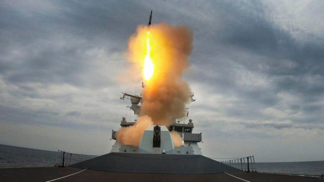 Năm cấp độ phòng thủ được lên kế
hoạch thiết lập tại một căn cứ chung ở Thái Bình Dương của Không
quân và Hải quân Mỹ, bao gồm các radar trên đường chân trời, "cảm
biến tháp", khinh khí cầu, trung tâm chỉ huy và kiểm soát...