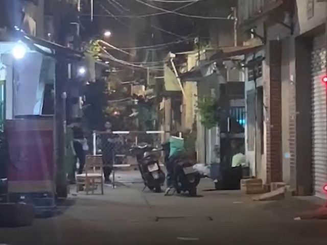 Pháp luật - Từ trận bóng của trẻ con dẫn đến án mạng trong hẻm