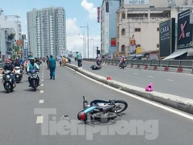 Tin tức trong ngày - Xe máy chạy với tốc độ ‘xé gió’, một người tử vong