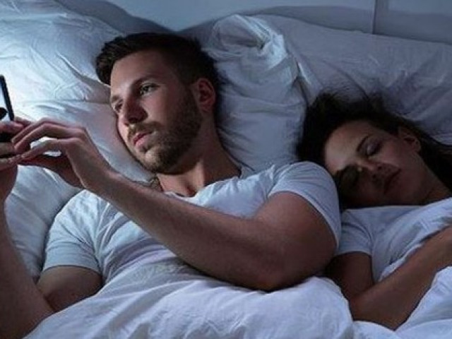 Bạn trẻ - Cuộc sống - Chồng bất ngờ bị người lạ mặt gây sự, vợ sốc nặng khi biết sự thật vì sao chồng lại bị như thế