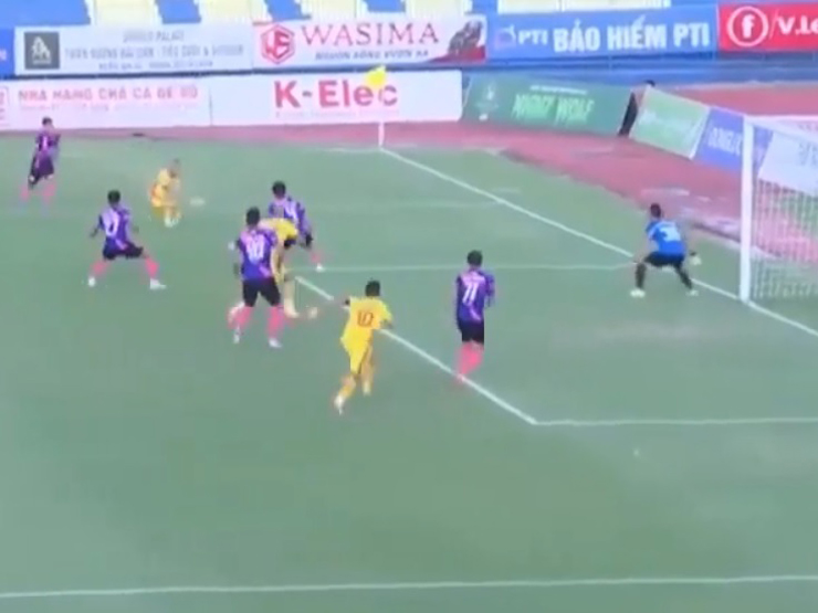 Video bóng đá Thanh Hóa - Sài Gòn: Trả giá sai lầm, đại thắng 4 bàn (Vòng 7 V-League)