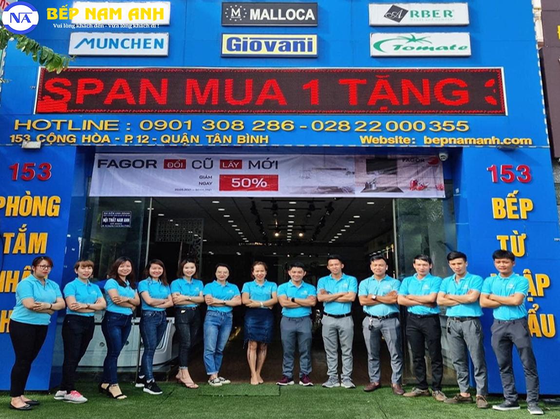 Đội ngũ nhân viên Bếp Nam Anh