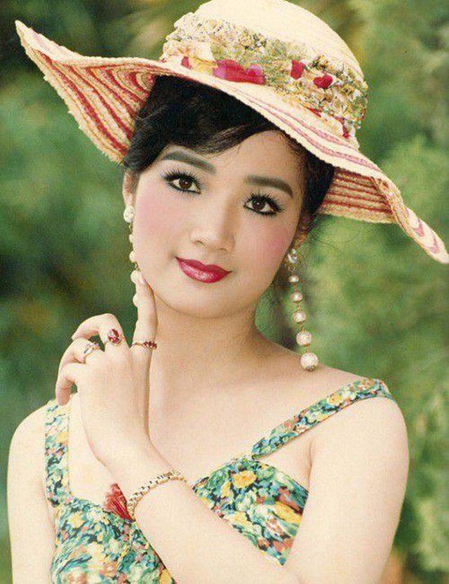 Vẻ đẹp thời trẻ của hoa hậu Đền Hùng - Giáng My.