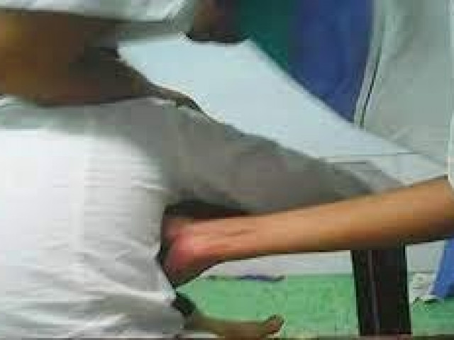 Pháp luật - Bắt giam thầy giáo chủ nhiệm sàm sỡ 2 nữ sinh lớp 9 ở Hải Dương