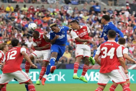 Video bóng đá Arsenal - Everton: "Bom tấn" Jesus rực sáng, 2 bàn trong 3 phút (Giao hữu)