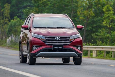 Giá xe Toyota Rush lăn bánh tháng 7/2022, ưu đãi lãi suất vay