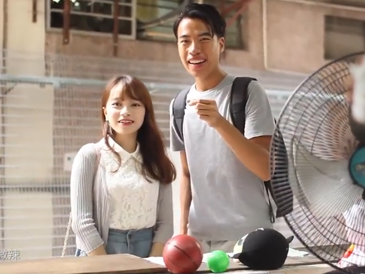 Clip hài hước - Nhận phần thưởng mà chàng trai khóc không thành tiếng