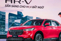 Tư vấn - Chênh 45 triệu đồng, Honda HR-V RS hơn gì so với bản thấp nhất?