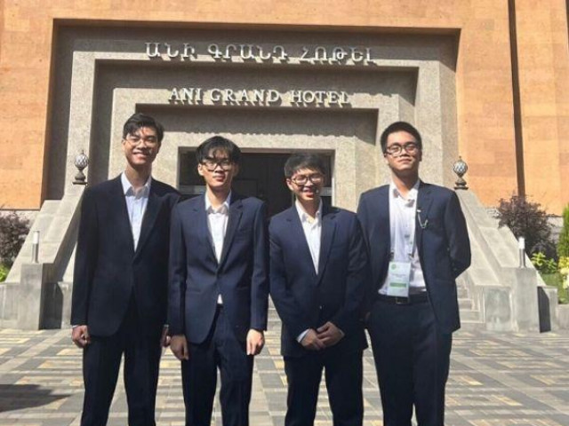 Bạn trẻ - Cuộc sống - 4 học sinh Việt Nam đoạt giải cao thi Olympic Sinh học quốc tế