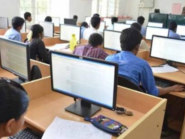 Giáo dục - du học - Thi đại học đạt điểm tuyệt đối 300/300, nam sinh Ấn Độ vẫn quyết đi thi lại, lý do là gì?