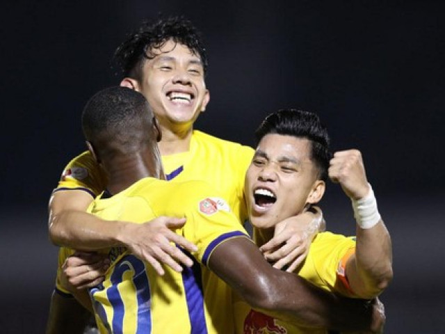 Bóng đá - Kiatisak và đội bóng có nhiều đội trưởng nhất V-League