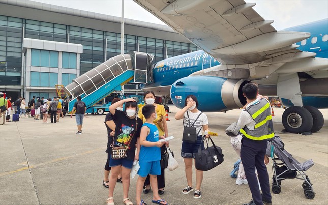 Vietnam Airlines sẽ tái cơ cấu tổng thể với hy vọng vượt qua khó khăn. Ảnh: Phạm Thanh