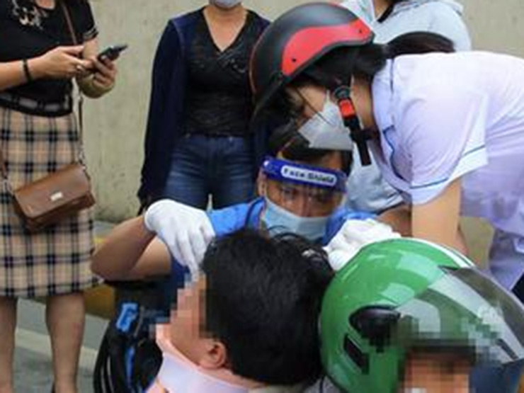 Tin tức trong ngày - Cứu người bị hiểu lầm: "Chấp nhận" làm người vô cảm hay làm việc thiện rồi bị vạ lây?