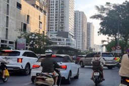 Tin tức trong ngày - Hà Nội "phản pháo" về đường Lê Văn Lương: Thanh tra Bộ Xây dựng nói gì?